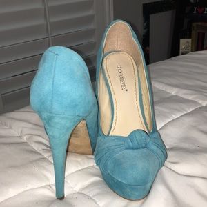 Teal Pumps